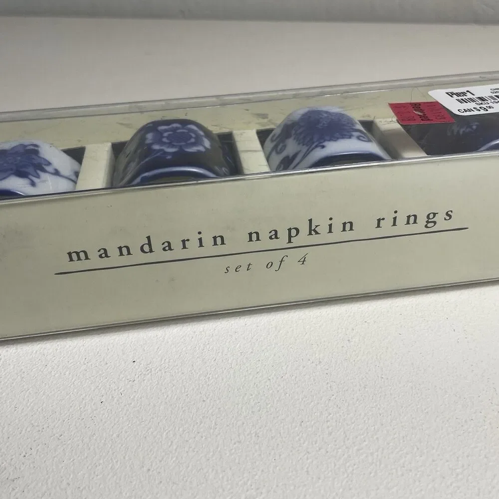 New In Pkg Set of 4 Pier 1 Mandarin Blue And White napkin rings